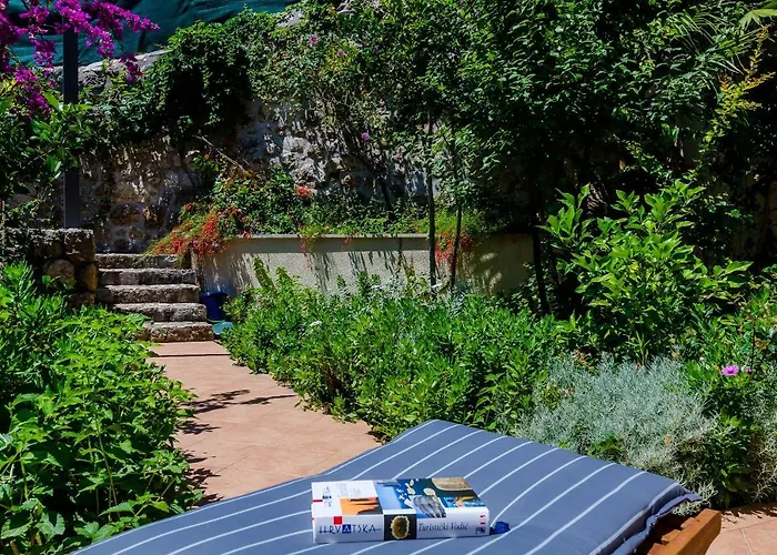 Private Garden Apartment Dubrovnik